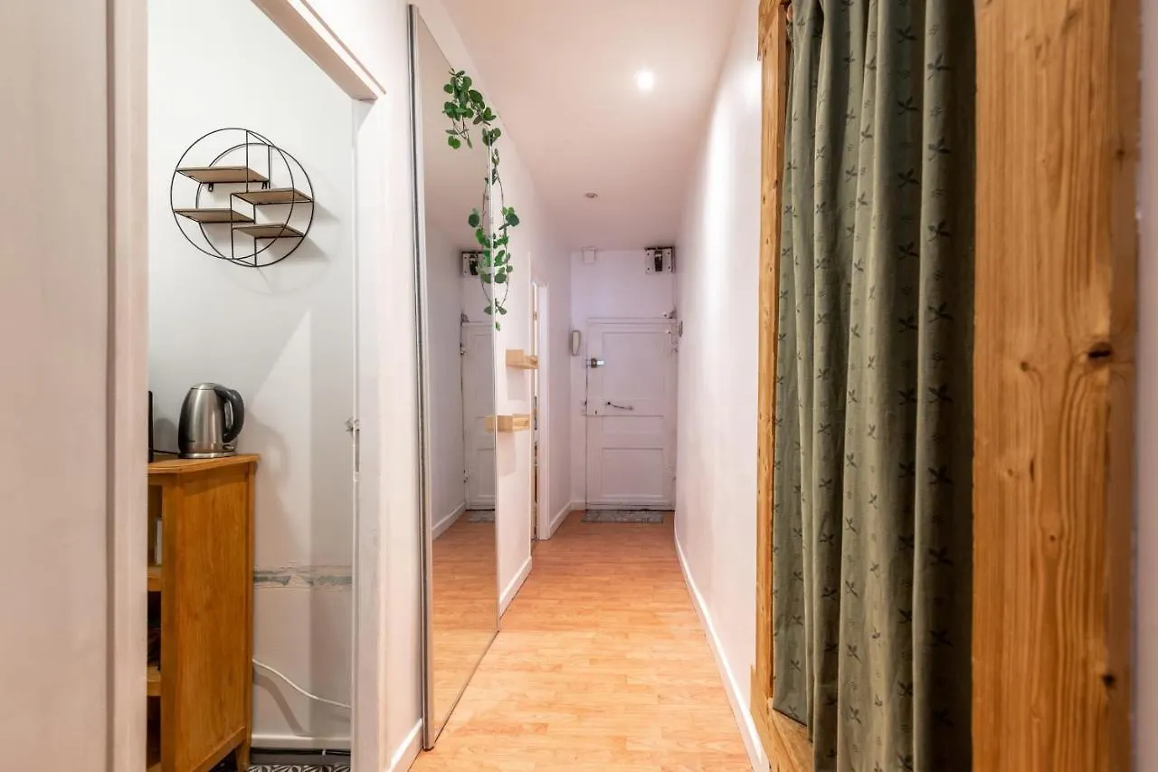 Havre Urbain Furnished Flat Apartment Annecy