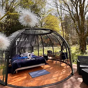 Dôme Atmo'sphère, La Tête Dans Les étoiles Avec Accès Piscine , Saint-Évarzec France